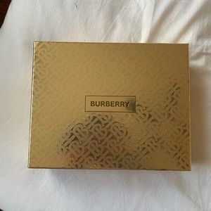 Burberry perfume box
